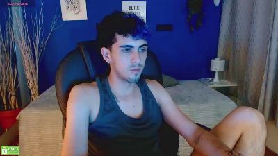 noah_bluex live cam on Cam4