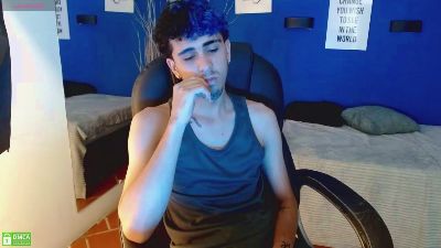 noah_bluex live cam on Cam4