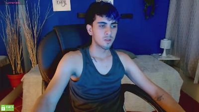 noah_bluex live cam on Cam4