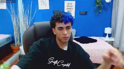 noah_bluex live cam on Cam4