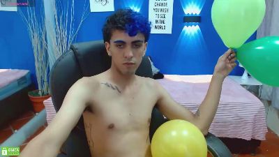 noah_bluex live cam on Cam4