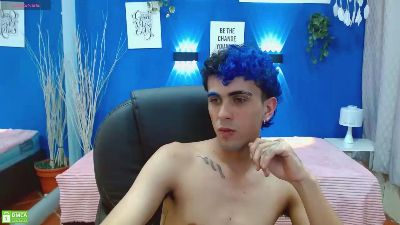 noah_bluex live cam on Cam4