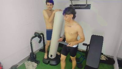 noah_bluex live cam on Cam4