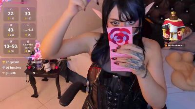 noah_cherry live cam on Cam4