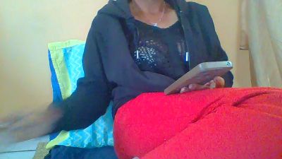 nomenjanaharyt1 live cam on Cam4