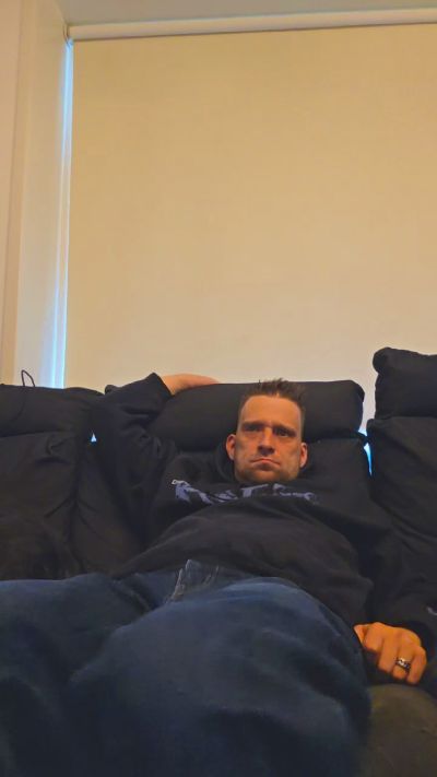 noobage live cam on Cam4