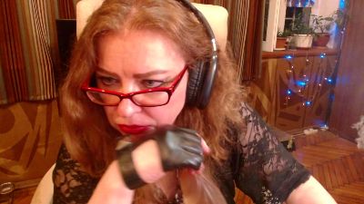 norma_gin live cam on Cam4