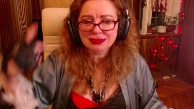 norma_gin live cam on Cam4