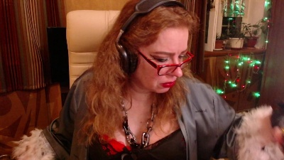 norma_gin live cam on Cam4
