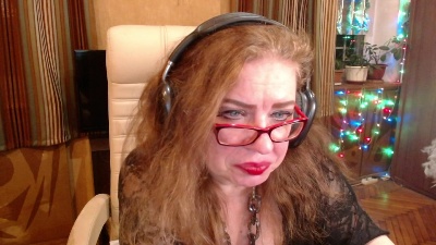 norma_gin live cam on Cam4