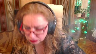 norma_gin live cam on Cam4
