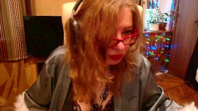 norma_gin live cam on Cam4