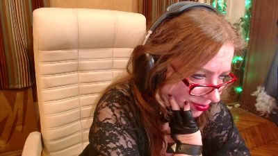 norma_gin live cam on Cam4