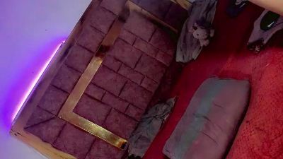 normadoll live cam on Cam4