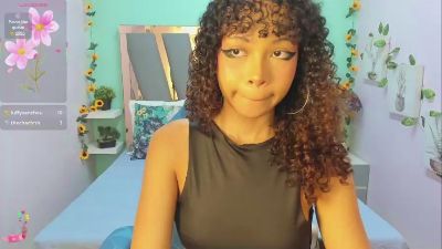 north_sweet_ live cam on Cam4
