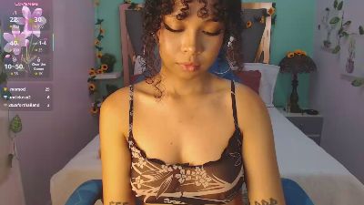 north_sweet_ live cam on Cam4