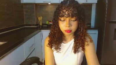 north_sweet_ live cam on Cam4