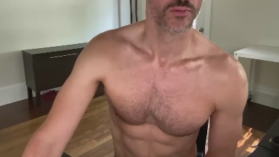 northrunner4 live cam on Cam4