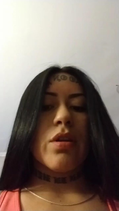 notfromherexxx live cam on Cam4