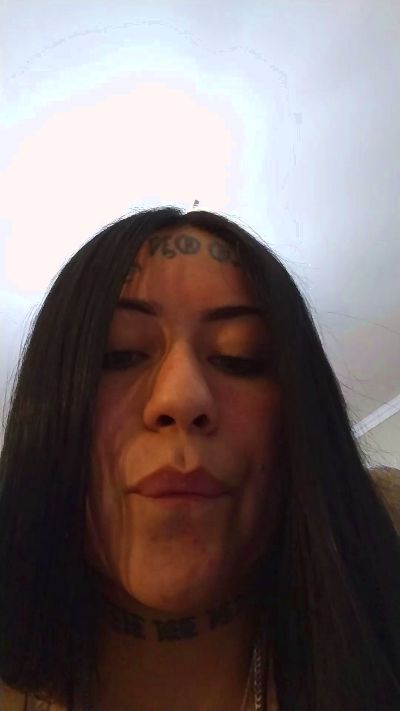 notfromherexxx live cam on Cam4