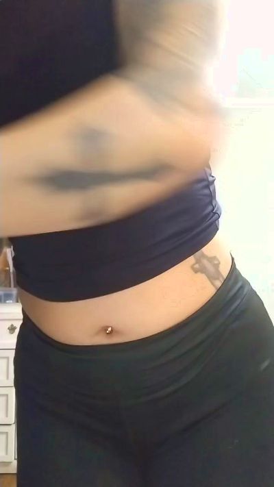 notfromherexxx live cam on Cam4
