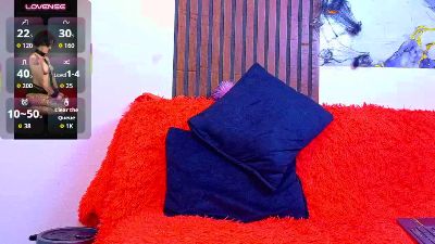 nova_kittyy live cam on Cam4
