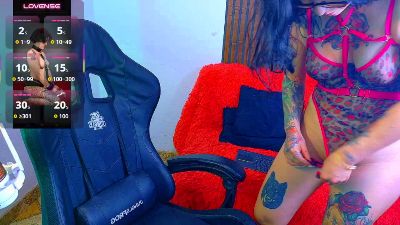 nova_kittyy live cam on Cam4