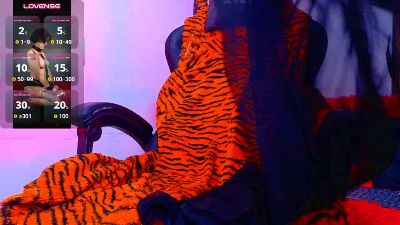 nova_kittyy live cam on Cam4