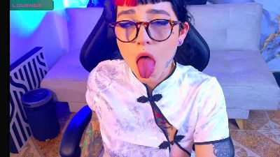 nova_kittyy live cam on Cam4