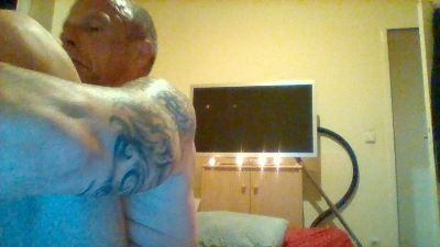 novarton2 live cam on Cam4