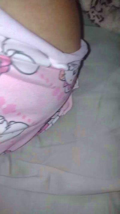 novinha_hot live cam on Cam4