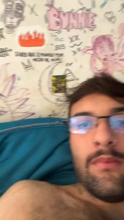 novinho29 live cam on Cam4