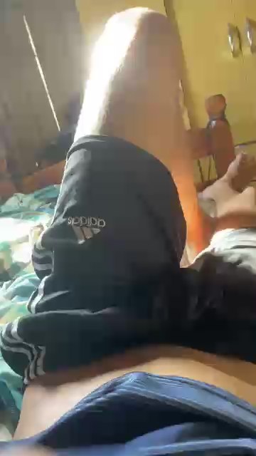 novinhobomenovo live cam on Cam4