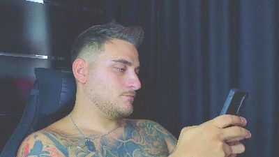 ntattoo live cam on Cam4