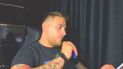 ntattoo live cam on Cam4