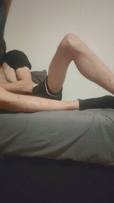 nudedude_hot live cam on Cam4