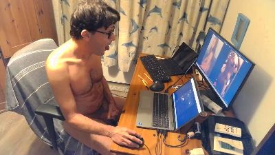 nuderolf live cam on Cam4