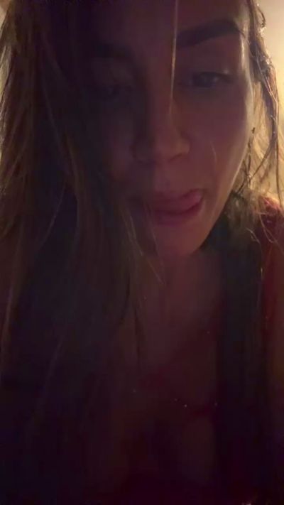 nvelvet360 live cam on Cam4