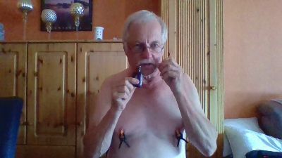 nyldev59 live cam on Cam4