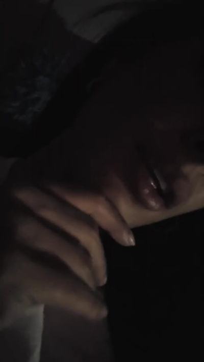nyraxx9hot live cam on Cam4