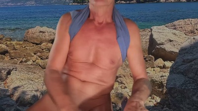 obedientslut245 live cam on Cam4