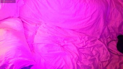 obviousproduct5 live cam on Cam4