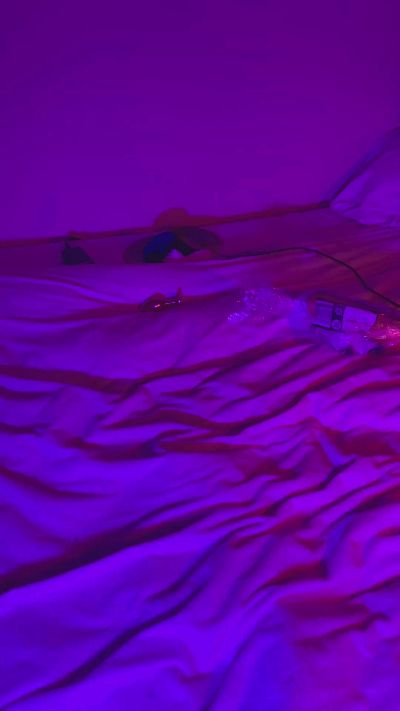 obviousproduct5 live cam on Cam4