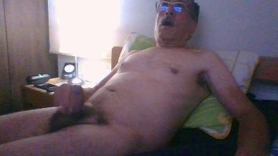 ocorrea1 live cam on Cam4