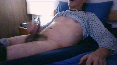 ocorrea1 live cam on Cam4