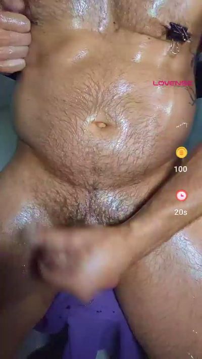 oil_slut live cam on Cam4