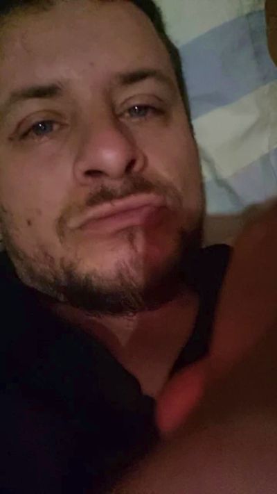ojitosclaros693 live cam on Cam4