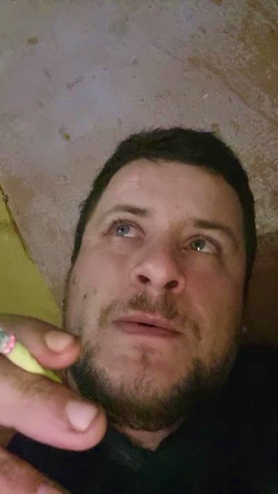 ojitosclaros693 live cam on Cam4