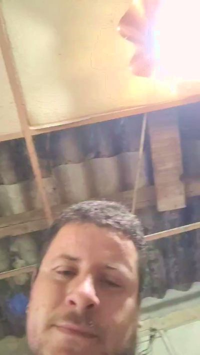 ojitosclaros693 live cam on Cam4