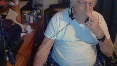 olddude19551955 live cam on Cam4